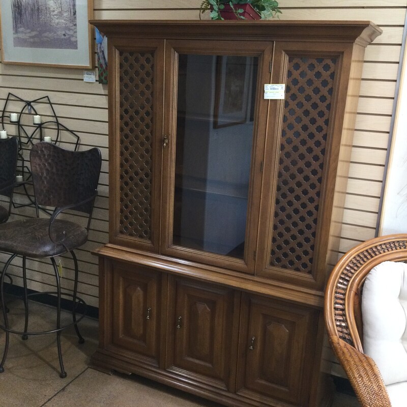 China Cabinet, Wood, Size: M4228

72H X 45W X 16D


FOR IN-STORE OR PHONE PURCHASE ONLY
LOCAL DELIVERY AVAILABLE $50 MINIMUM