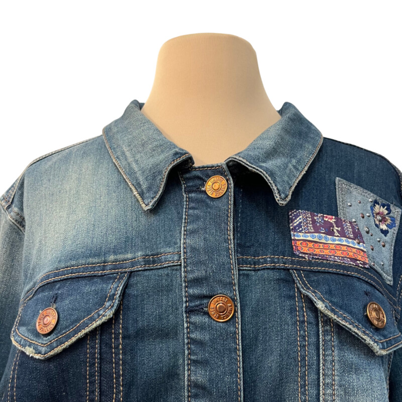 Vintage America Jean Jacket<br />
Cute Patchwork Details<br />
Cotton Blend<br />
Size: XL