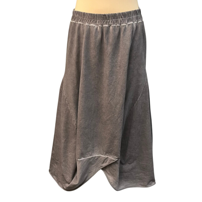 Luukaa Maxi Skirt
Mineral Wash
Color: Smoke
Size: Small