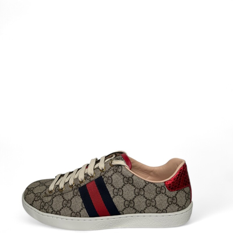 Gucci GG Ace Monogram

Size: 39.5

New in box