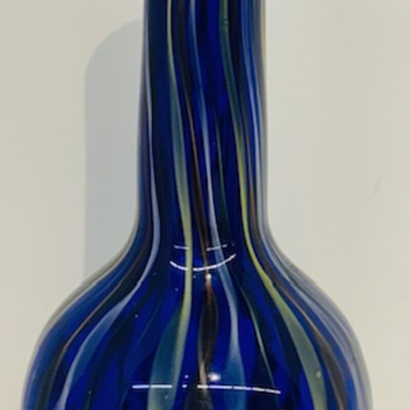 Swirl Glass Long Neck Vase
Blue Yellow white Oramge
Size: 5.5 x 12H