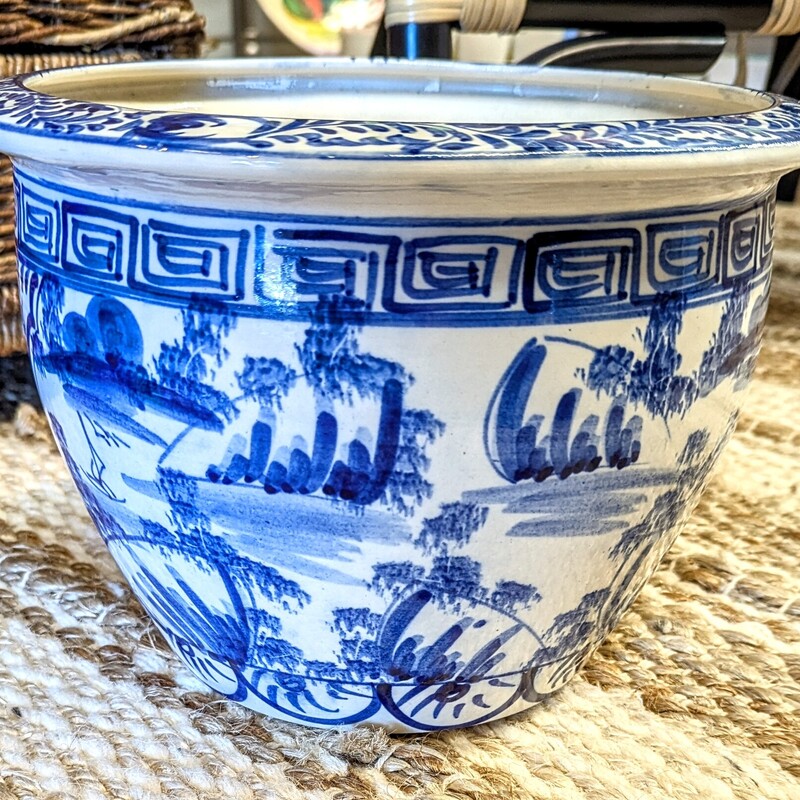 Asian Porcelain Planter
Blue White
Size: 10.5 x 8H