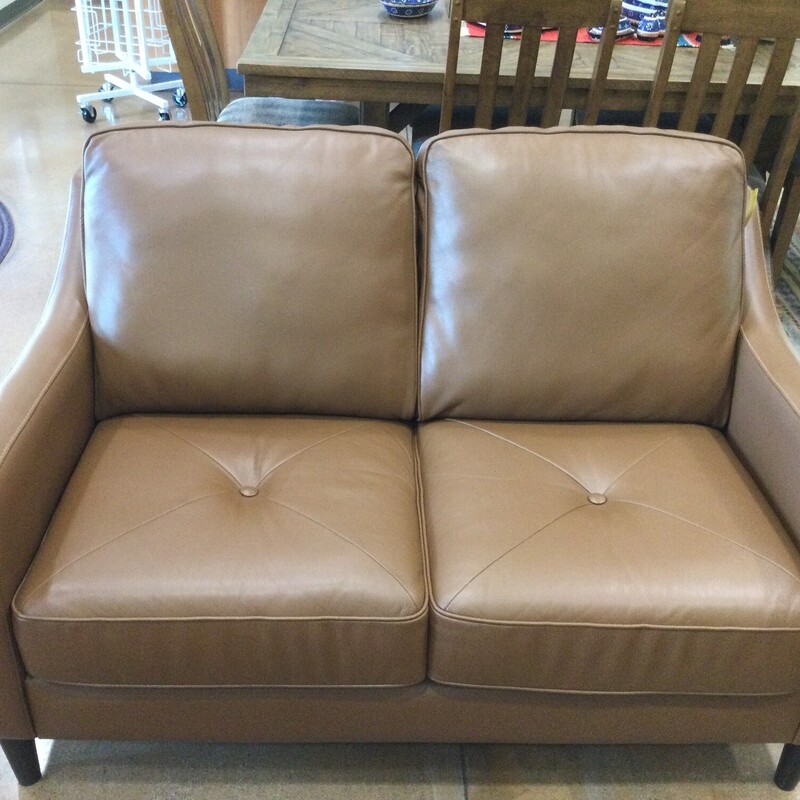 Loveseat, Brown, Size: L4242

35H X 53W X 24D

FOR IN-STORE OR PHONE PURCHASE ONLY
LOCAL DELIVERY AVAILABLE $50 MINIMUM