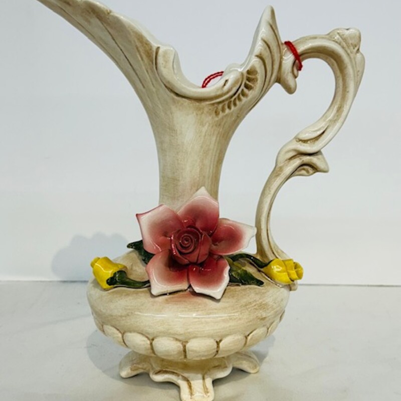 Capodimente FloralPitcher
Cream Pink Green
Size: 7 x 4.5 x 9H