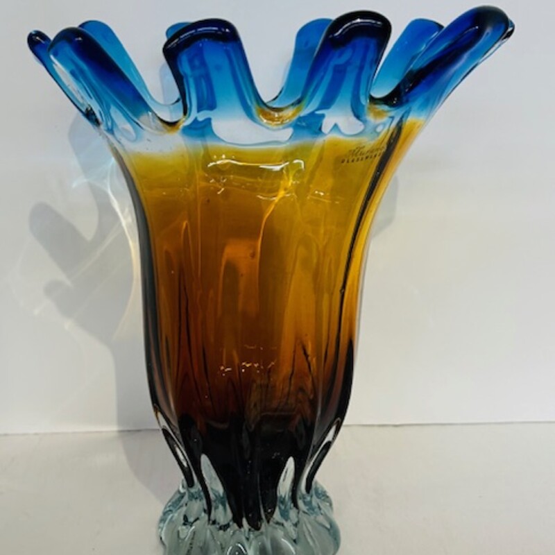 Murano Sommerso Art Glass Vase
Blue Amber Clear
Size: 8.5 x 11H