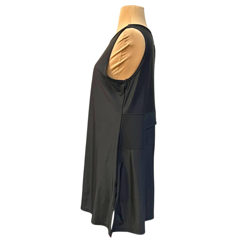 Nuu Muu Ruu Muu Dress
Keyhole Detail and Back Pocket
Color: Black
Size: XL