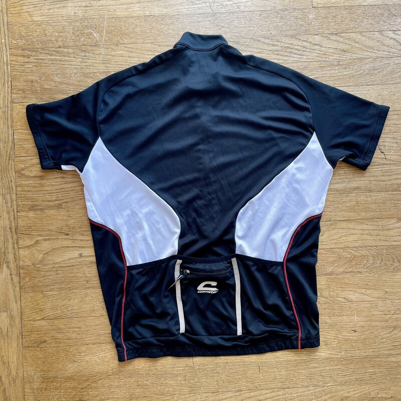Cooratec Zipup SS Biketop, Bla/whi, Size: Large`<br />
All Sales Are Final . No Returns<br />
<br />
Have It Shipped or Pick Up from store Within 7 Days of Purchase<br />
<br />
Thank you for Shopping With Us:-)