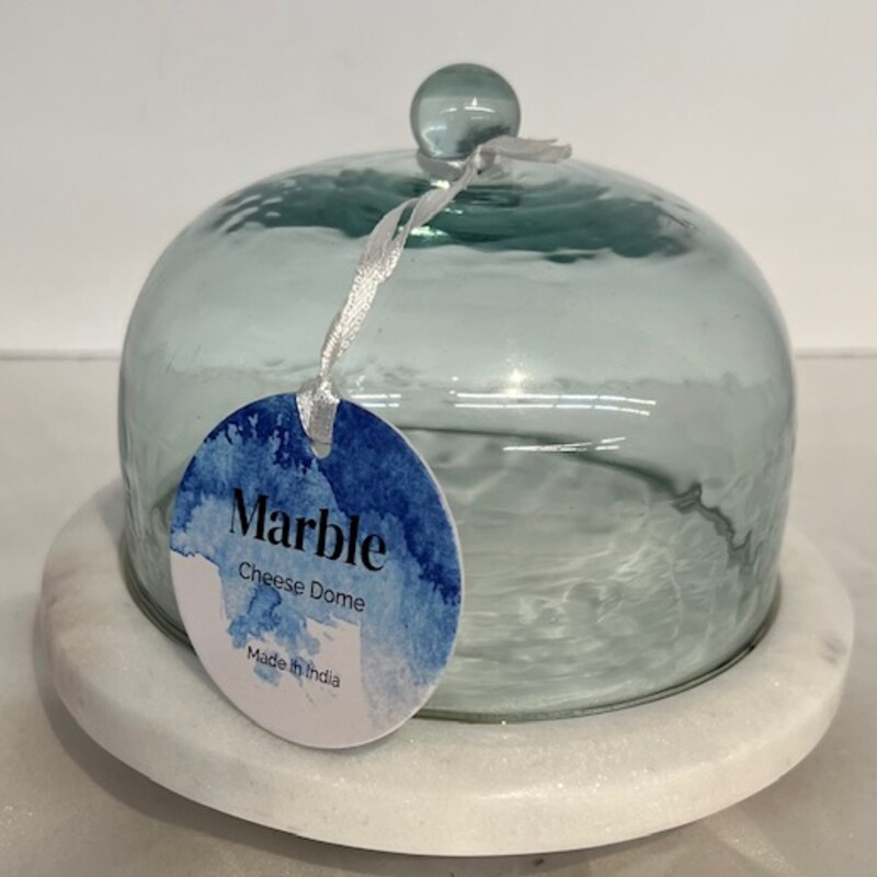 Marble Glass Cheese Dome
White Clear
Size: 6 x 4.5H