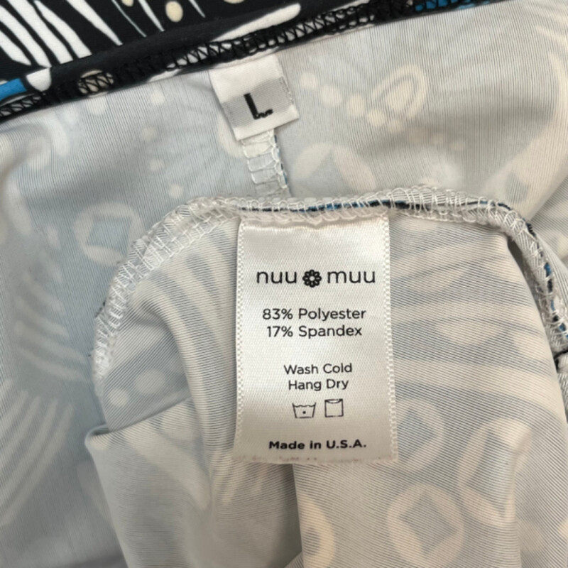 Nuu Muu Ruu Muu Dress<br />
Back Pocket<br />
Bleu/Twinkle 2016 Pattern<br />
Black with White, Blue and Cream<br />
Size: Large