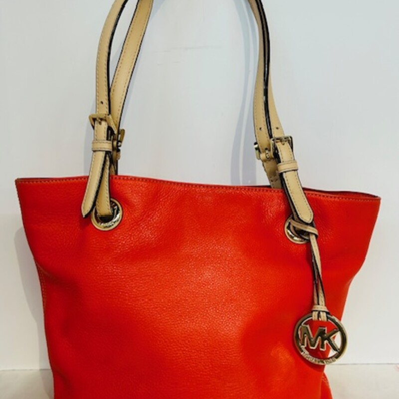 Michael Kors Pebbled Leather Tote
Orange Leather
Size: 14 x 10H