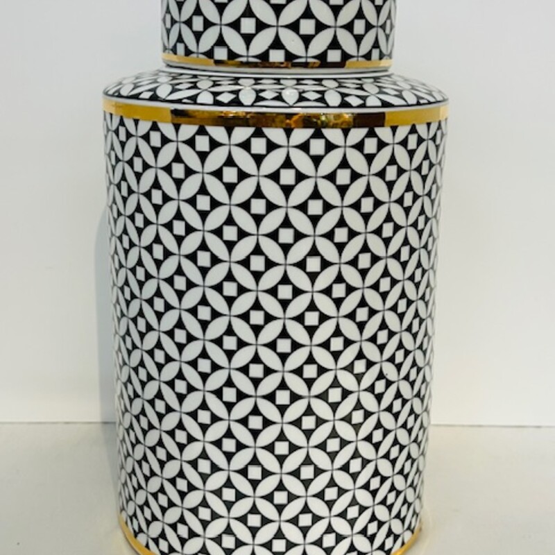 Z Gallerie Emilia Canister
White Black Gold Size: 7 x 13H