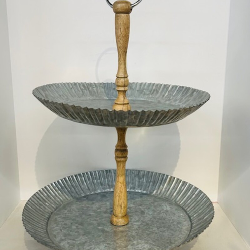 Galvanized 2 Tiered Tray
Silver Brown Size: 14.5 x 20.5H