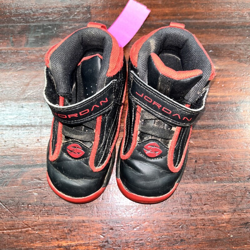 7 Black/Red Sneakers