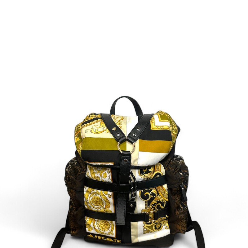 Versace Barocco Backpack
Some discoloration and stains see pics
Dimensions:
Width:13 in
Height:15.7 in
Depth:7.3 in