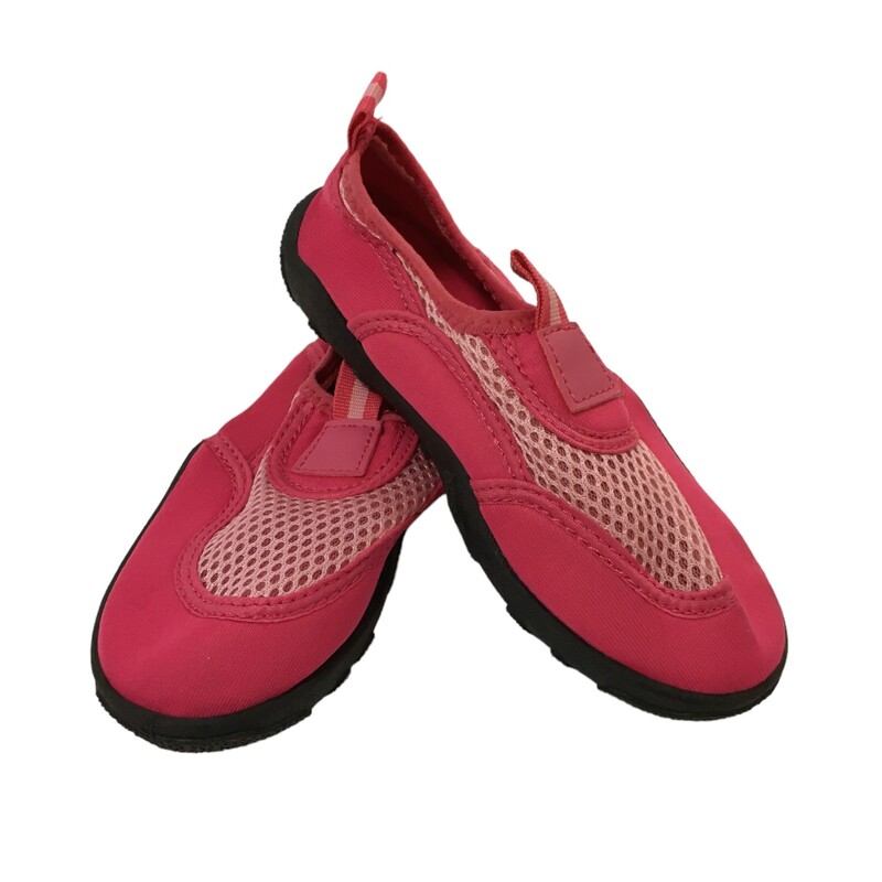 Shoes (Water/Pink), Girl, Size: 13/1

Located at Pipsqueak Resale Boutique inside the Vancouver Mall or online at:

#resalerocks #pipsqueakresale #vancouverwa #portland #reusereducerecycle #fashiononabudget #chooseused #consignment #savemoney #shoplocal #weship #keepusopen #shoplocalonline #resale #resaleboutique #mommyandme #minime #fashion #reseller

All items are photographed prior to being steamed. Cross posted, items are located at #PipsqueakResaleBoutique, payments accepted: cash, paypal & credit cards. Any flaws will be described in the comments. More pictures available with link above. Local pick up available at the #VancouverMall, tax will be added (not included in price), shipping available (not included in price, *Clothing, shoes, books & DVDs for $6.99; please contact regarding shipment of toys or other larger items), item can be placed on hold with communication, message with any questions. Join Pipsqueak Resale - Online to see all the new items! Follow us on IG @pipsqueakresale & Thanks for looking! Due to the nature of consignment, any known flaws will be described; ALL SHIPPED SALES ARE FINAL. All items are currently located inside Pipsqueak Resale Boutique as a store front items purchased on location before items are prepared for shipment will be refunded.