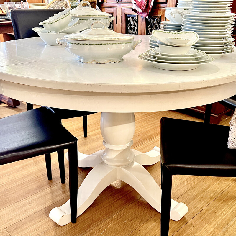 Table Dining with additional 17 Inch Leaf,
Size: 45x30