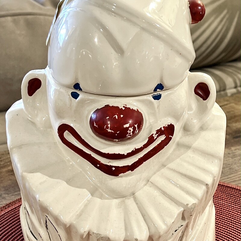 Vintage McCoy Clown Cookie
Size: 10 H