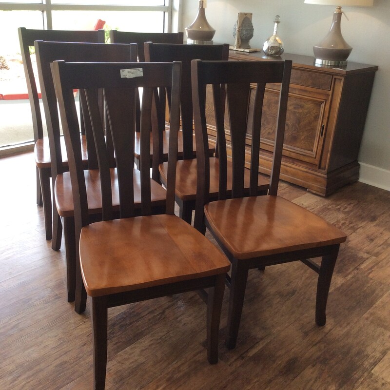 This set of 6 Chairs from Bassett Furniture are solid wood construction with a 2 tone stained finish.