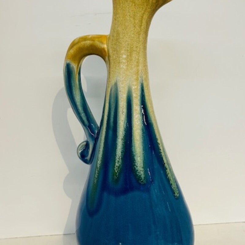 Drip Teardrop Shape Jug
Blue and Cream
Size: 8x16H