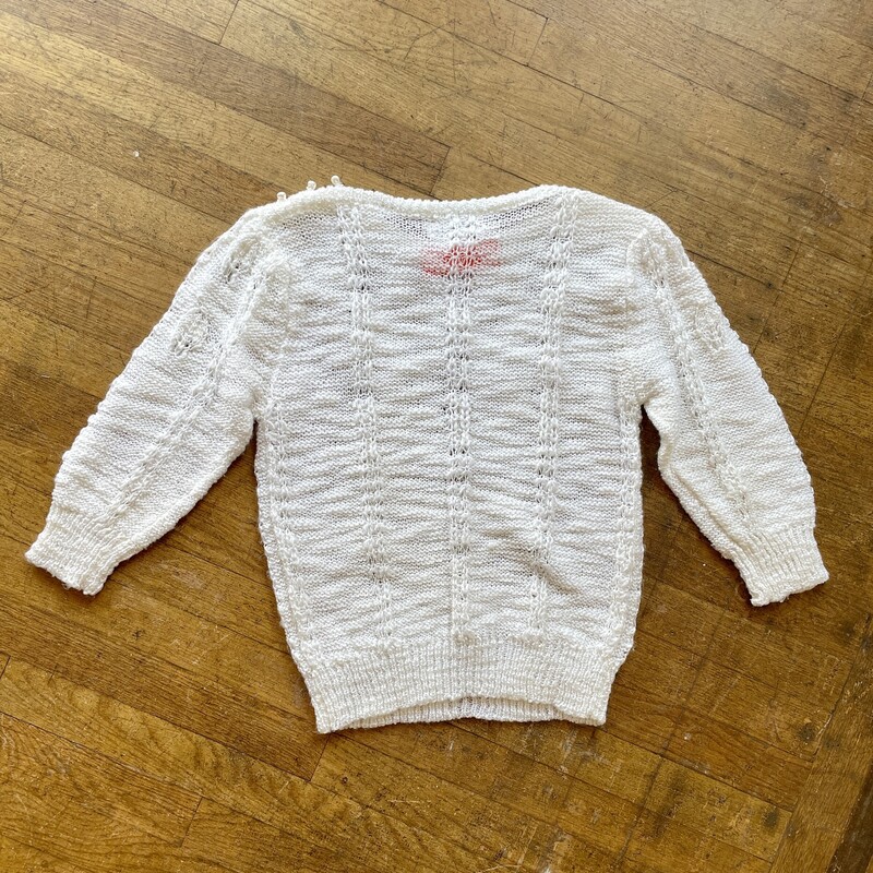 VINTAGE Knit Sweater, White, Size: Medium<br />
Price: $12.99<br />
<br />
All sales are final. No returns<br />
<br />
Pick up within 7 days of purchase<br />
Or<br />
Have it shipped<br />
Thank you for shopping with us!
