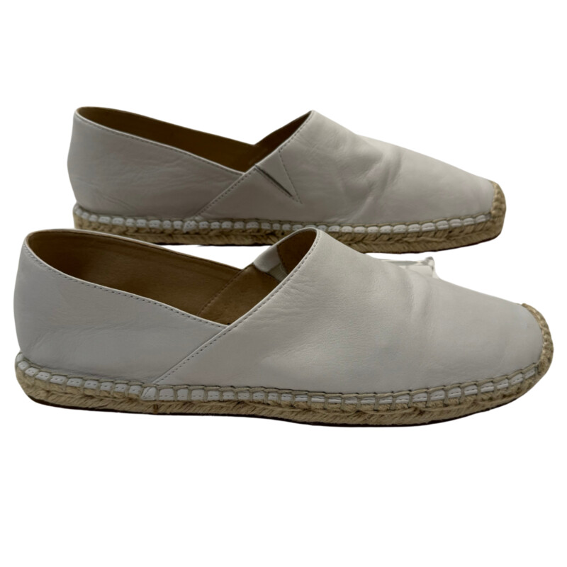 New In Box Eileen Fisher Washed Leather Shoes<br />
Myth Style<br />
Color: White<br />
Size: 8