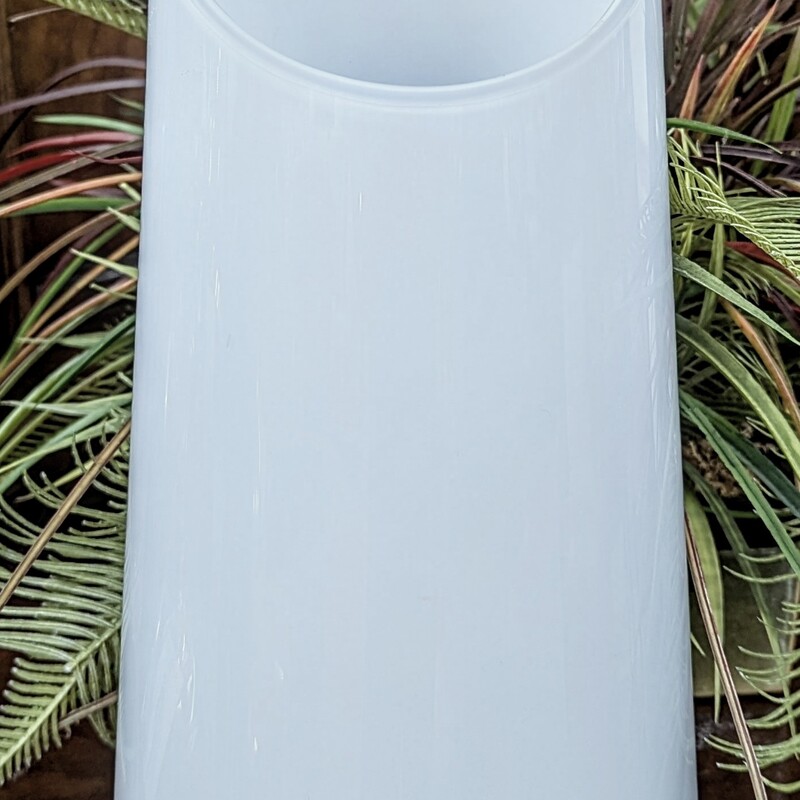 Glass Cylinder Slanted Vase
White
Size: 6x13.5H