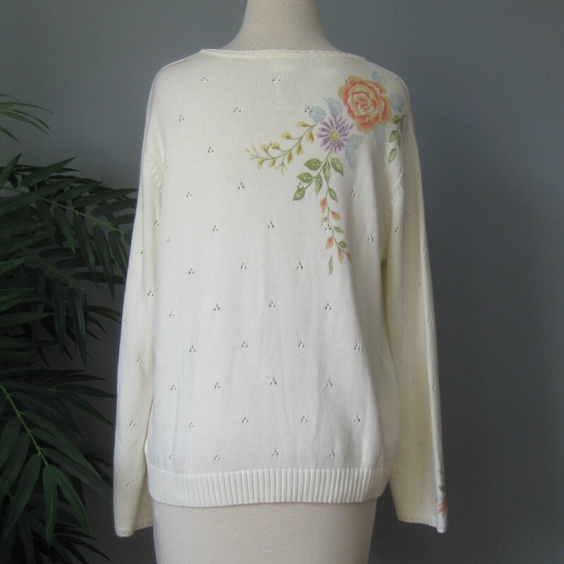 This is a white cotton/acrylic blend cardigan made in Korea.  It has painted flowers growing on all up and down the front, the hem and ends of the sleeves and one of the shoulders in the back.  Some of the flowers have a bit of beading sewn on.   It buttons closed with shaped pearlized buttons.
It's marked size L, should fit pretty true but make sure using the measurements provided.
Here are the flat measurements, please double where appropriate
Shoulder to shoulder: 17.25
Armpit to Armpit: 22.5
Width at bottom: 20
Length: 24
Underarm sleeve seam length: 16.25
Excellent condition, no flaws!
thanks for looking.
#74875