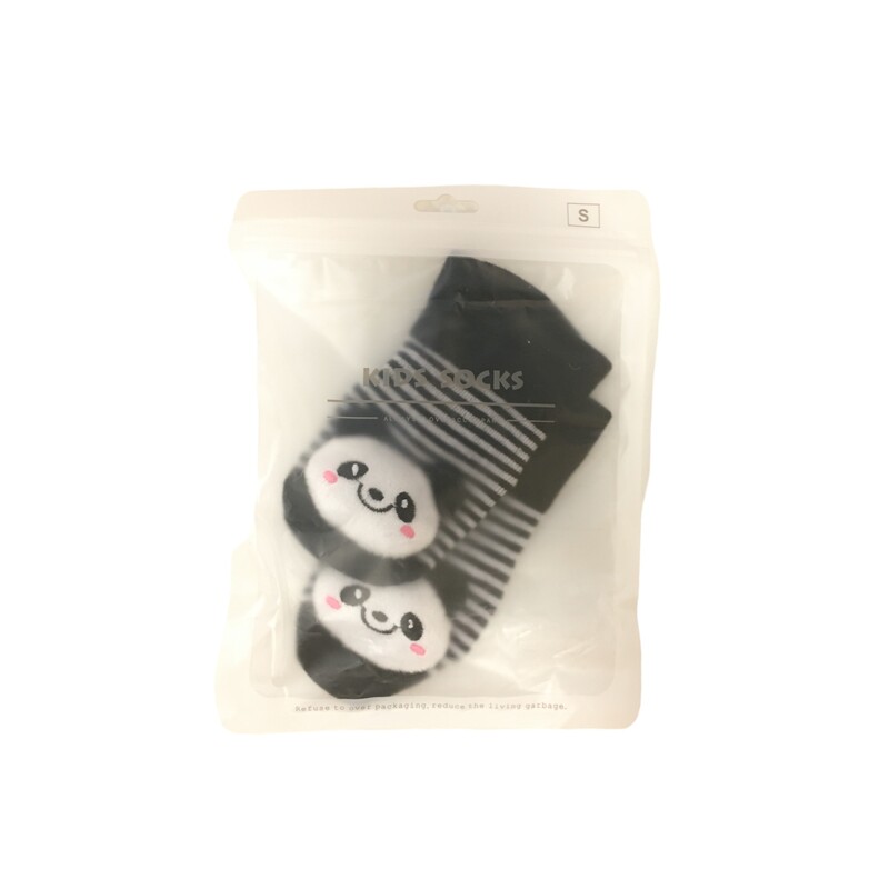 Socks (Panda) NWT, Boy, Size: 3/6m

Located at Pipsqueak Resale Boutique inside the Vancouver Mall or online at:

#resalerocks #pipsqueakresale #vancouverwa #portland #reusereducerecycle #fashiononabudget #chooseused #consignment #savemoney #shoplocal #weship #keepusopen #shoplocalonline #resale #resaleboutique #mommyandme #minime #fashion #reseller

All items are photographed prior to being steamed. Cross posted, items are located at #PipsqueakResaleBoutique, payments accepted: cash, paypal & credit cards. Any flaws will be described in the comments. More pictures available with link above. Local pick up available at the #VancouverMall, tax will be added (not included in price), shipping available (not included in price, *Clothing, shoes, books & DVDs for $6.99; please contact regarding shipment of toys or other larger items), item can be placed on hold with communication, message with any questions. Join Pipsqueak Resale - Online to see all the new items! Follow us on IG @pipsqueakresale & Thanks for looking! Due to the nature of consignment, any known flaws will be described; ALL SHIPPED SALES ARE FINAL. All items are currently located inside Pipsqueak Resale Boutique as a store front items purchased on location before items are prepared for shipment will be refunded.