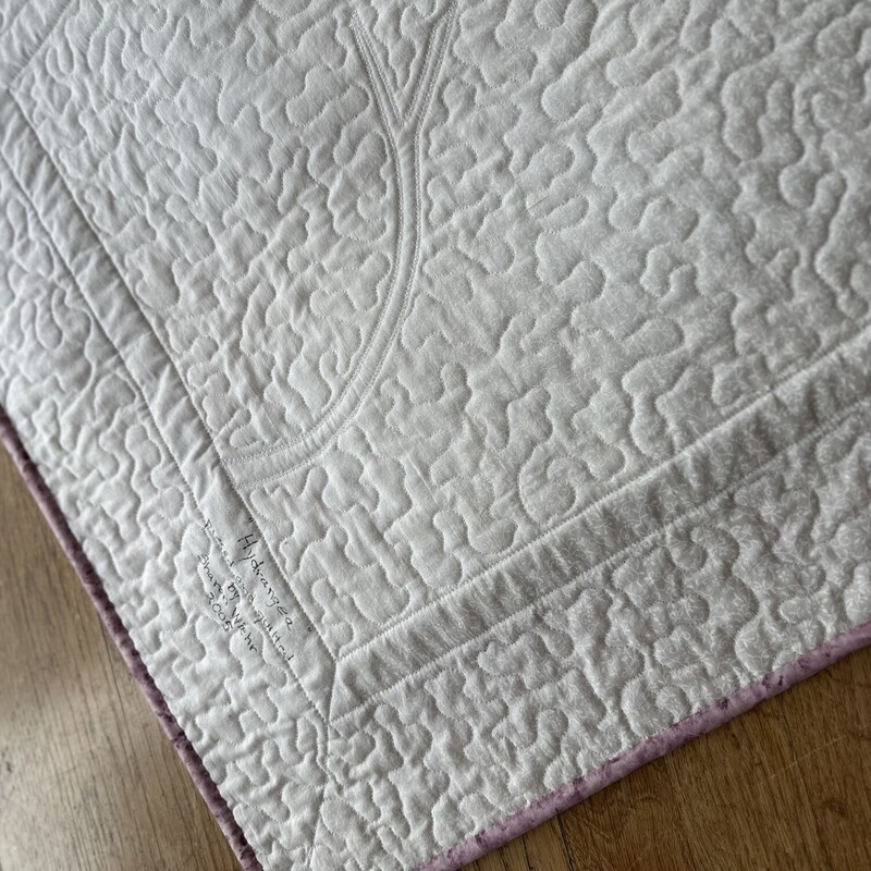 Hand Quilted Hydrangea Banner, Pinks, Size: 24.5x24.5<br />
Made By Local Quilter ,3D Hydrangeas w/ pearl accents<br />
One of a kind<br />
Beautiful Craftsmanship<br />
<br />
Pick Up In Store Within 7 Days of Purchase<br />
OR<br />
Have It Shipped<br />
<br />
<br />
All Sales are Final . No Returns<br />
<br />
Thank You For Shopping With Us:-)