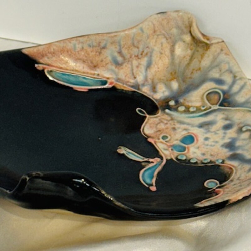 Francine Sq Artisan Dish
Black, Blue, Pink
Size: 5x1.5H