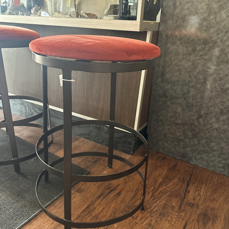 Swivel/metal Bartstools, Red Seats, Bronzed Metal Base<br />
25 inches tall, 16inch diameter seat,18 inch diameter at base<br />
Pick Up In Store Within 7 Days OF Purchase<br />
<br />
<br />
All Sales Are Final , No Returns<br />
<br />
Thank You For Shopping With Us:-)