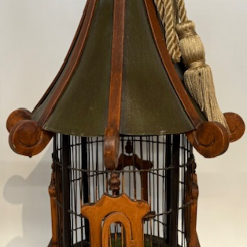 Asian Style Wood Birdcage with Tassel
Brown Tan Size: 14 x 24.5H
As Is - age