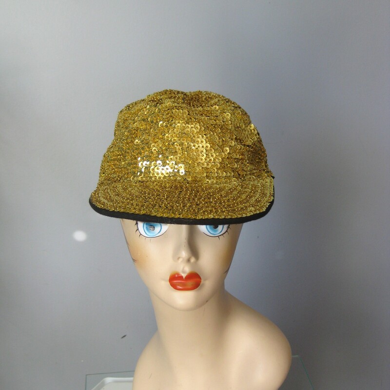 Sequin Cap, Gold, Size: None<br />
Super fun street style baseball cap completely covered in gold sequins.<br />
<br />
The center back has a bit of elastic so it should fit anyone.<br />
Fits me comfortably and my head is around 22 around (a little on the big side )<br />
great shape.<br />
thanks for looking!<br />
#74902