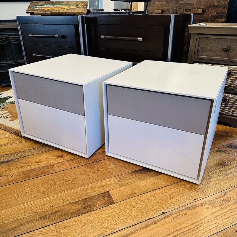 B&B Italia Dado, Set Of 2

Size: 20Wx22Dx17H

Dado is the B&B Italia collection of containers designed by Studio Kairos. A wide family of drawers, bedside tables and other compositions with horizontal or vertical development that offer a storage and customization solution. Dado, in fact, is available in multiple colors and finishes to choose from between glossy and opaque. With a decidedly rigorous aesthetic, Dado stands out for a particular detail: the depth of the top and sides is greater than the drawers.