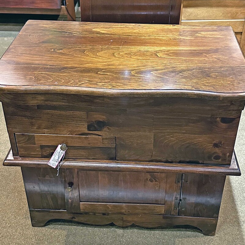 Pine Lift Top Commode