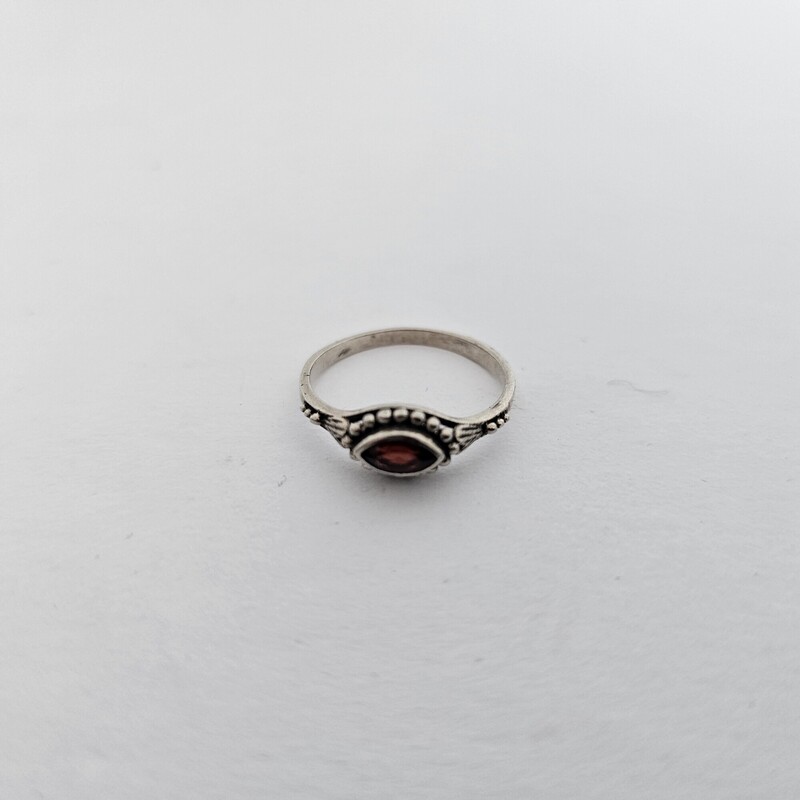 Marquis Garnet, Sterling, Size: 7.5