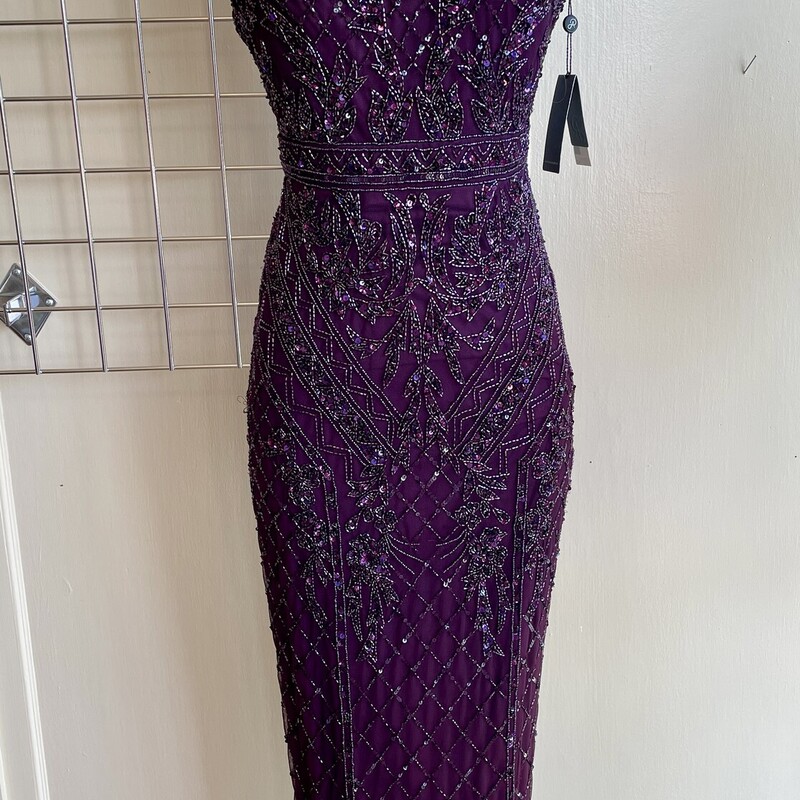 AdriannaPapellHalterGown, Eggplant, Size: 8<br />
Pick Up In Store Within 7 Days of Purchase<br />
OR<br />
Have it Shipped<br />
<br />
All Sales Are Final.<br />
No Returns.<br />
<br />
Thank You For Shopping With Us:-)