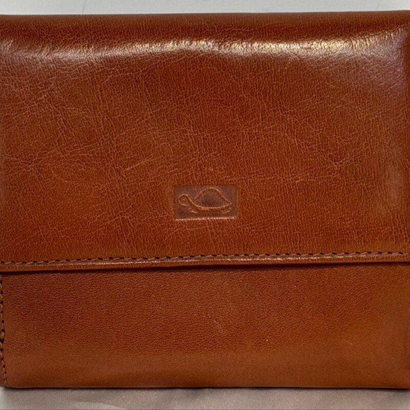 Carpisa Leather Wallet
Brown
Size: 4x4W