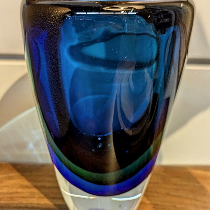 Murano Venezia Glass Vase
Blue Green Size: 4.5 x 6.5H