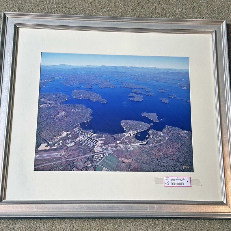 Skyview Lake Winni Photo
26.5 In x 30 In.
Look at all those Islands!