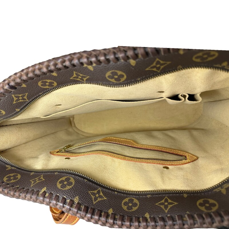 Louis Vuitton Vintage Hobo<br />
<br />
Date Code:<br />
VI0997