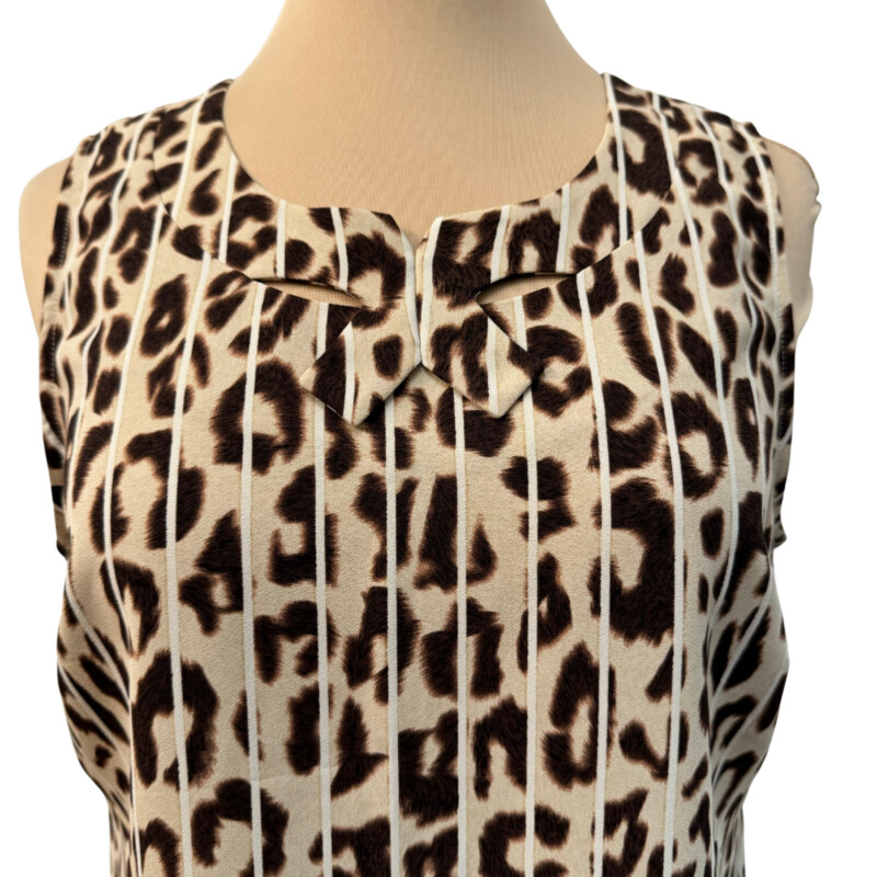 CAbi Ginger Leopard Sleeveless Blouse<br />
Cute Bow Detail on Front<br />
Size: Small