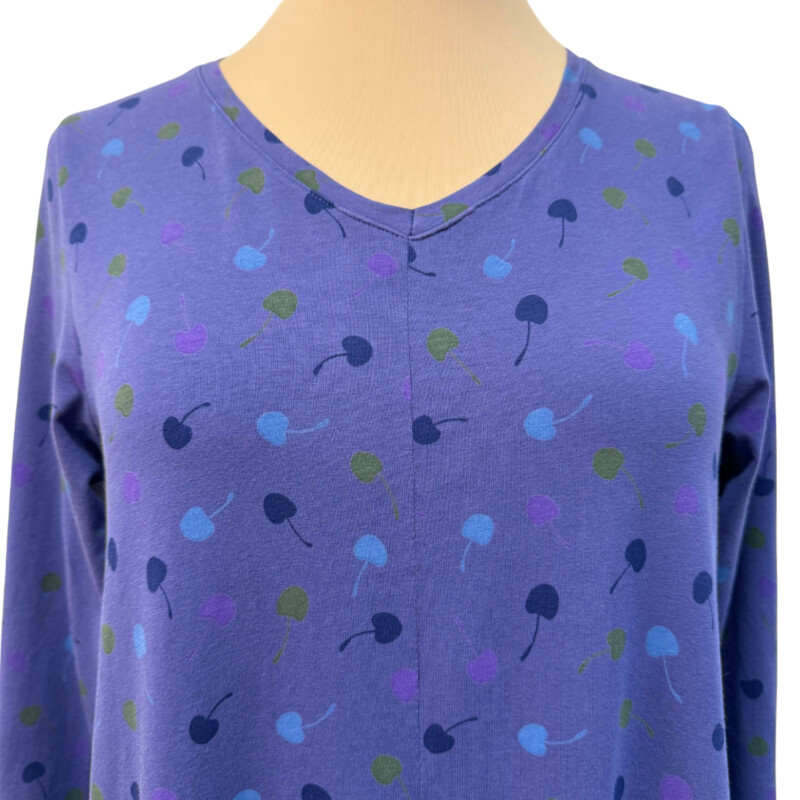 Gudrun Sjödén Dress<br />
Cherry Print With Pockets<br />
Organic Cotton Blend<br />
V-Neck with Long Sleeves<br />
Purple with Aqua, Moss and Navy<br />
Size: Small