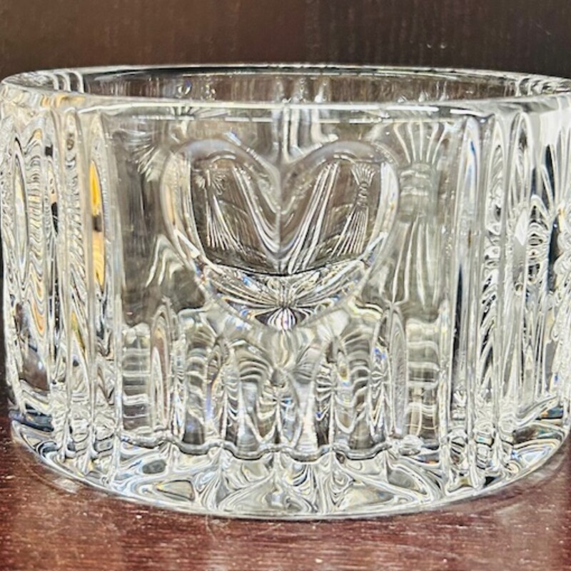 Waterford Millenium Champagne Bottle Coaster
Clear
Size: 5x3H