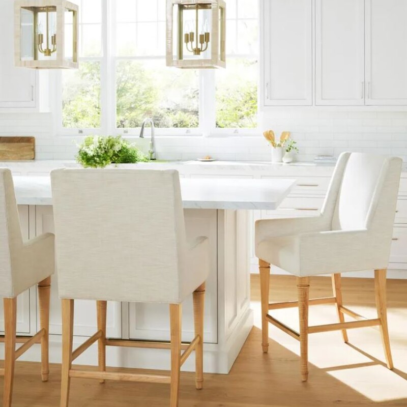 Serena & Lily Pinstripe Eastgate Barstool
White Brown Gold Size: 24 x 25 x 45H
Retails: $2498.00
WE HAVE ONE SINGLE STOOL FOR SALE