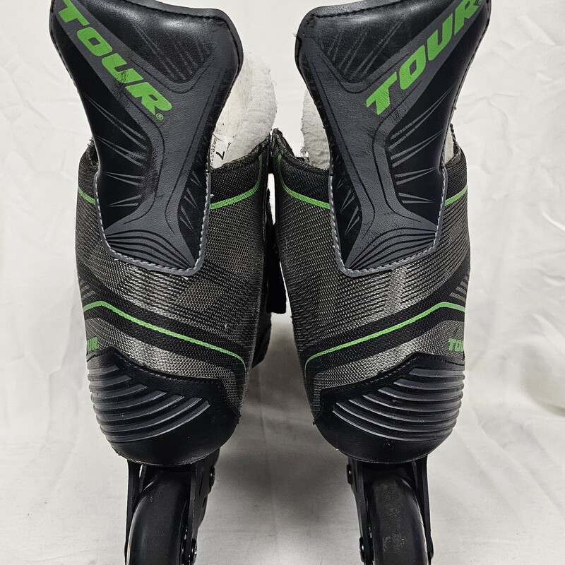 Tour Code 9 Roller Hockey Inline Skates, Skate Size: 7, pre-owned