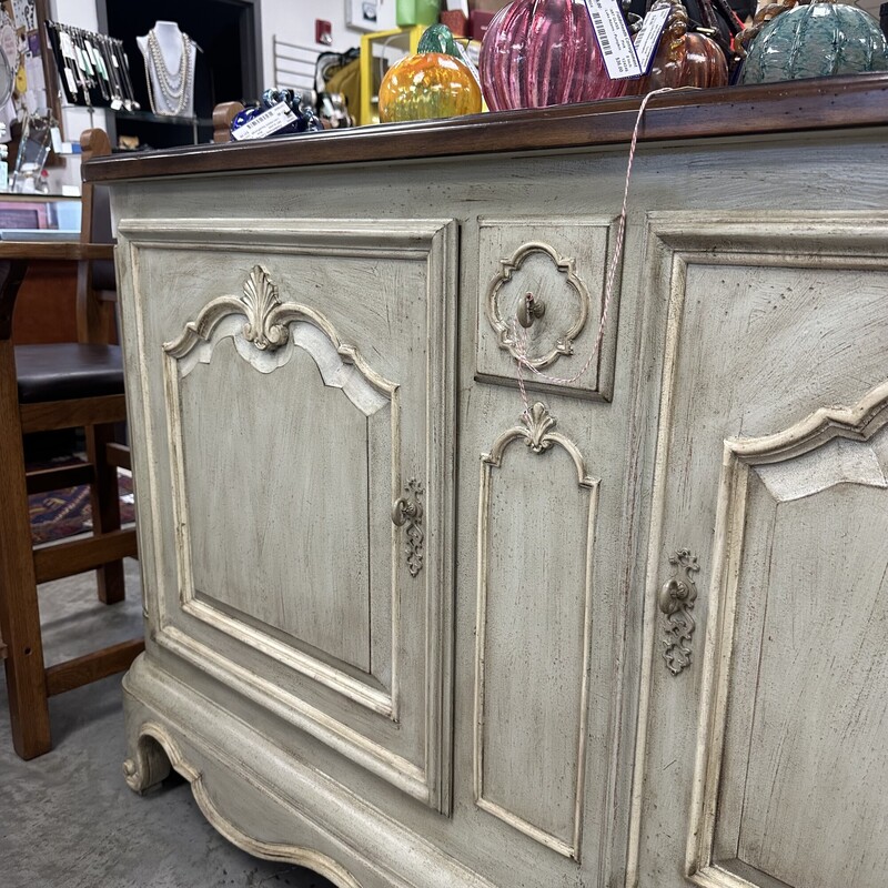 French Provincial Credenza, Sage Green and Brown<br />
Size: 60x18x36