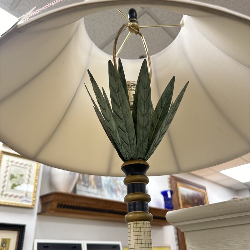 Tole Palm Tree Lamp + Shade, vintage. Price is for one lamp only.
Size: 31in