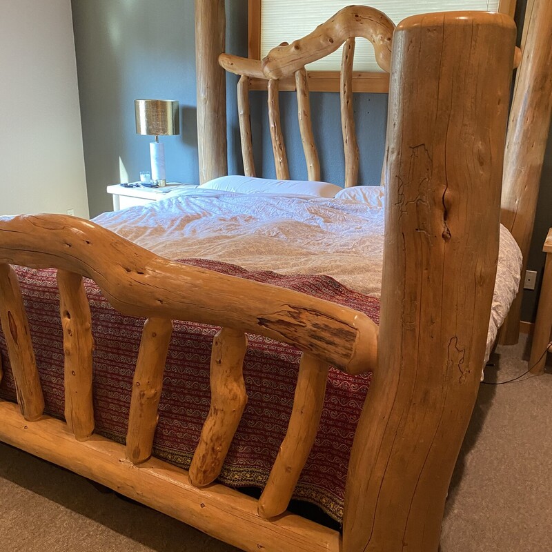 Lodgepole Pine King Bed