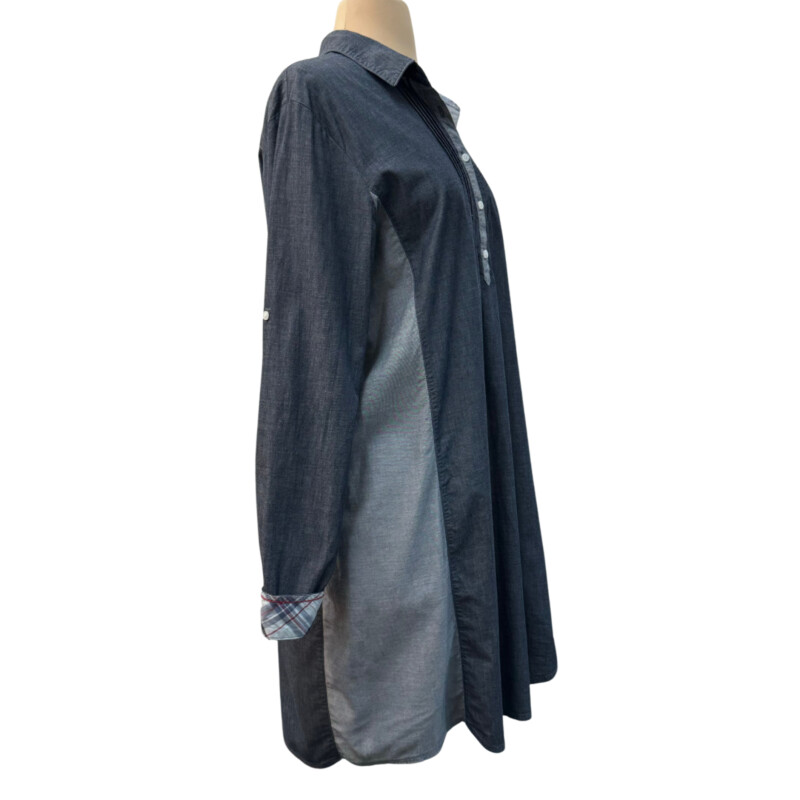 KÜHL Longsleeve Shirt Dress
Organic Cotton & Tencel Blend
Roll Tab Sleeves
Light Gray and Charcoal
Size: XL